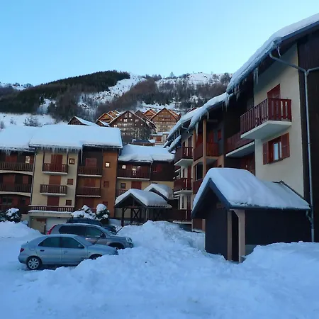 Apartment 4 Personnes, - Balcon, Parking, A 200m Des Remontees Et Commerces - Fr-1-263-3 Valloire
